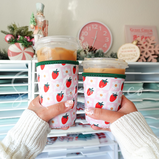 Checkered Strawberry Daisy - Cup Sleeve
