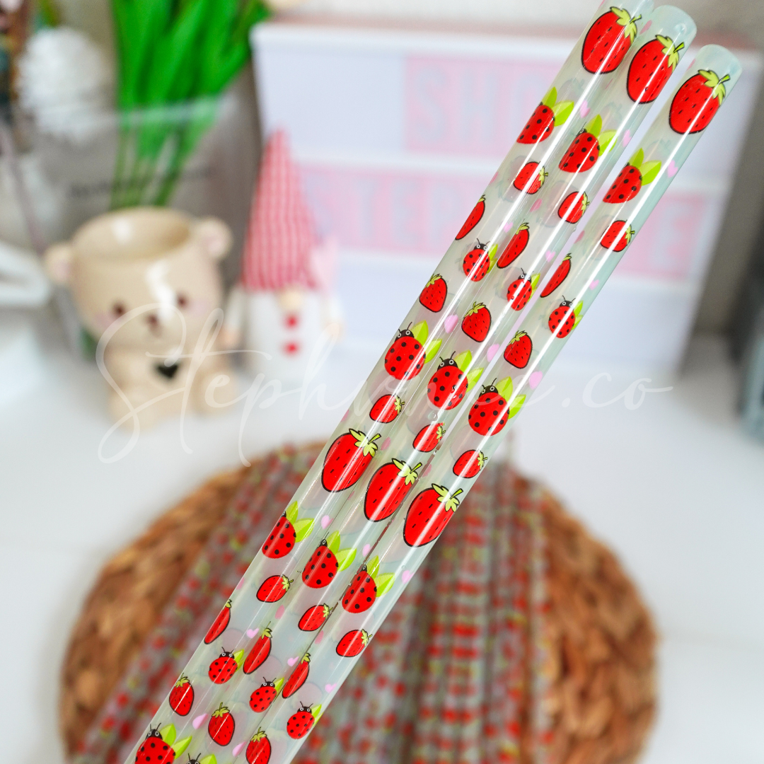 Strawberry Lady Bug - Color Changing Reusable Plastic Straw - 10 inch