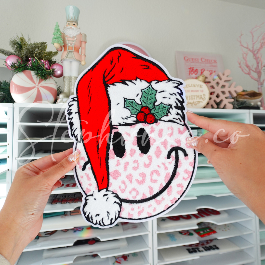 Smiley Santa - Chenille Patch